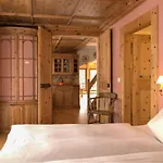 公寓 Chesa Misaun By Interhome *